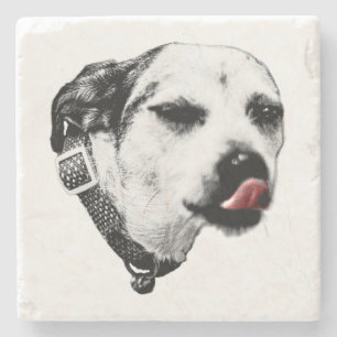 Winking Dog Untersetzer – Detail der roten Zunge