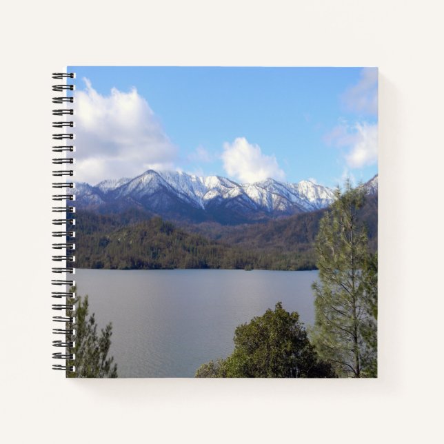 Winter am Whiskeytown See.. Notizbuch (Vorderseite)