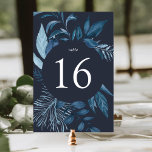 Winter Azure | Blau Botanisch Tischnummer<br><div class="desc">Die schicken Botanischen Tischnummern im Winter sind mit einem runden Rand von eisblauem Aquarell auf einem marinen Hintergrund umgeben, der Ihre Tischnummer umgibt. Design wiederholt sich auf der Rückseite. Koordiniert mit unserem Winter Azure Hochzeitssuite. HINWEIS: Bitte passen Sie die Tischnummern einzeln an und fügen Sie sie in den Warenkorb ein....</div>
