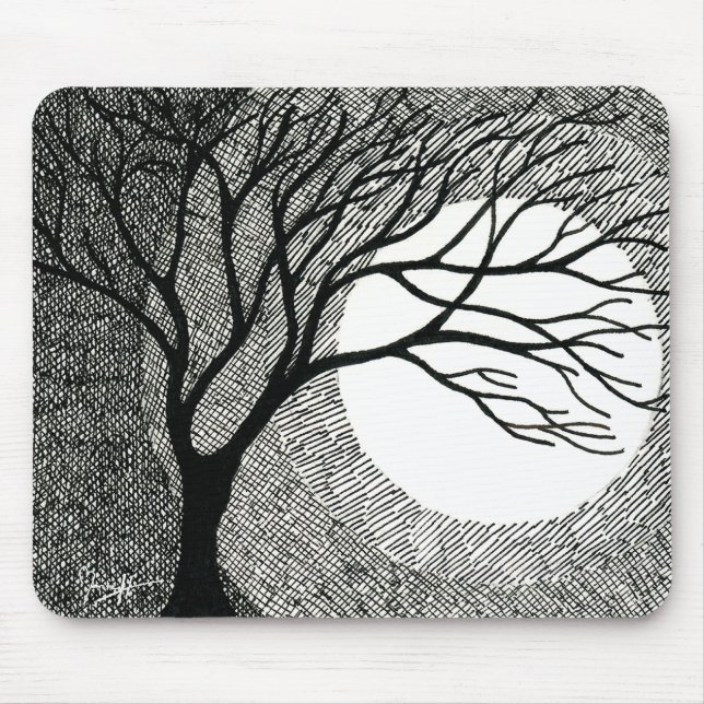 Winter-Baum und Mond in Schwarzweiss Mousepad (Vorne)