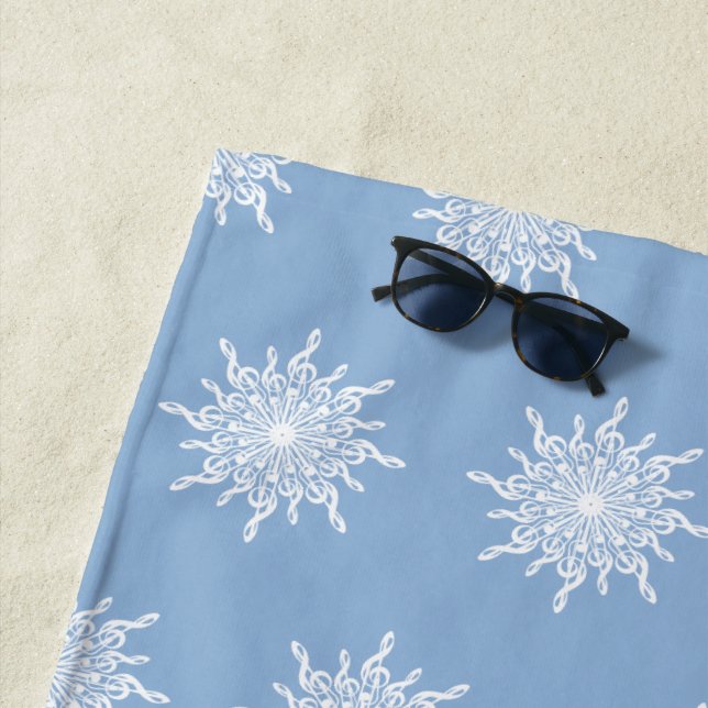 Winter Blue Ornamental G-Clef Snowflake Muster Strandtuch (Beispiel)