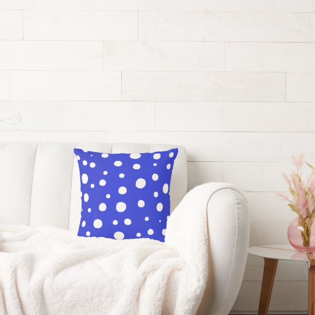 Winter Blue Polka Dots Kissen (Liege)