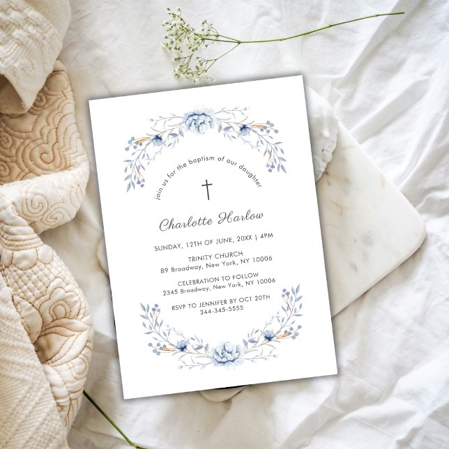 Winter Blue Wildblume Wreath Cross Baptisse Einladung (Winter Blue Wildflower Wreath Cross Baptism Invitation)