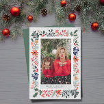 Winter Blume Weihnachts Foto Feiertagskarte<br><div class="desc">Schnee und stilvolle,  moderne Aquarellwinters-Blume - Poinsettias,  Beeren und Blätter umgeben Ihr liebstes Foto auf diesen Weihnachtsfotokarten.</div>