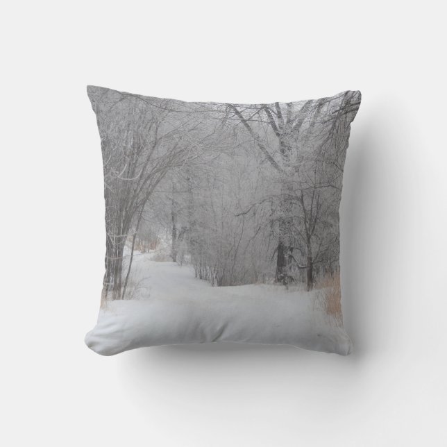 Winter-Einsamkeit Kissen Für Draußen (Vorderseite)