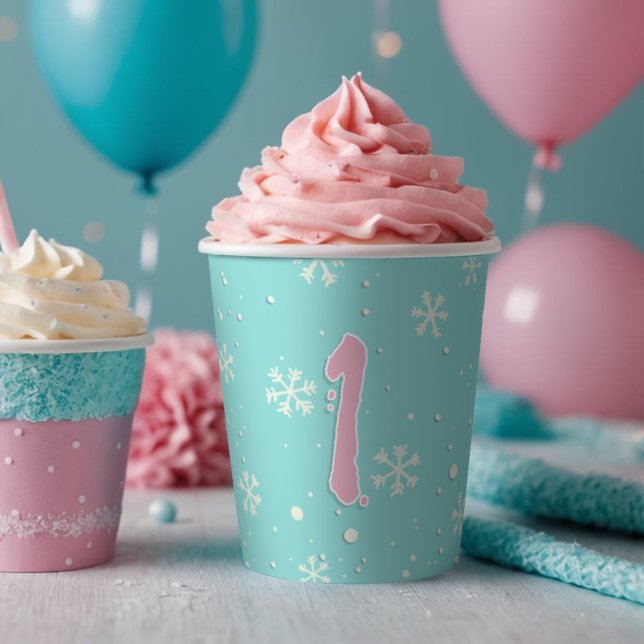 Winter Geburtstag Snowflake Aqua Blue Baby & Kids Pappbecher (Winter baby first birthday snowflake party cup, cute aqua blue snowy wonderland theme w/ pink number)