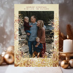 Winter Gold Watercolor Weihnachtsberries Foto Folien Feiertagskarte<br><div class="desc">Echte Weihnachtsbeeren Foto Rahmen Weihnachtskarte Gold und Aquarell Eine schöne Fotokarte mit handgezeichneten Wasserfarbenbeeren und Pinien,  die einen Rahmen für eine elegante Weihnachtskarte mit vorn Foto und einem gemusterten Backer schafft. Sie können den Backer auch für ein anderes Foto Ihrer Wahl ersetzen.</div>