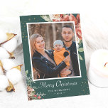 Winter Green Red Floral Frohe Weihnachten Foto<br><div class="desc">Senden Sie Ihre Grüße der Saison mit dieser "Winter Scarlet Red Floral Frohe Weihnachten 2 Foto Holiday Card". Für weitere Anpassungen klicken Sie bitte auf den Link "Weitere Anpassung" und verwenden Sie unser Design-Tool,  um diese Vorlage zu ändern.</div>