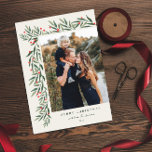 Winter Greenery Ivory Foto Weihnachten Petite<br><div class="desc">Diese elegante Winter Greenery Ivory Foto Weihnachts Petite Holiday Card ist komplett anpassbar. Gewollt,  um noch mehr anpassen? Klicken Sie auf "Bearbeiten mit dem Entwurfstool". Dieses Design ist Teil einer Sammlung. Originelle Aquarellkunst von der Designerin Stacey Meacham bemalt.</div>