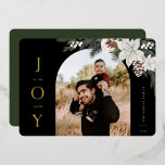 Winter Joy Arch Foto Folien Feiertagskarte<br><div class="desc">Freuen Sie sich auf die Welt,  den Winter mit Blumen und Grün,  die Fotokarte mit Rahmen für Feiertage. Funktionen,  Vorlagenraum für Ihre persönliche Urlaubsnachricht.</div>