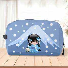 Winter Kokeshi Doll - Blue Mountain Geisha Girl Waschbeutel