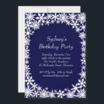 Winter Lace Geburtstagsparty Einladung - blau<br><div class="desc">Helle,  weiße Schneeflocken auf einem tiefen blauen Hintergrund schmücken diesen Winter Birthday Party Einladung. Diese Einladung ist leicht mit jedem Namen anzupassen und perfekt für jedes Alter. Wenn Sie zusätzliche Artikel in dieser Sammlung benötigen,  kontaktieren Sie uns einfach unter prettyfancyinvites@gmail.com mit Ihrer Anfrage.</div>