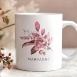 Winter Magic Floral Monogram Coffee Tasse<br><div class="desc">Winterfarbenflorale in Rottönen mit einem individuellen Namen in einem eleganten Schriftart. Karo in unserem Shop für mehr Kaffee Tasse Designs.</div>