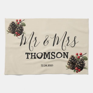 Winter Pinecones & Berries Family Throw Kissen Geschirrtuch