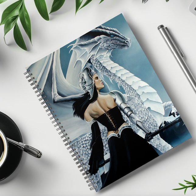 Winter Queen White Dragon Fantasy Planer (Von Creator hochgeladen)