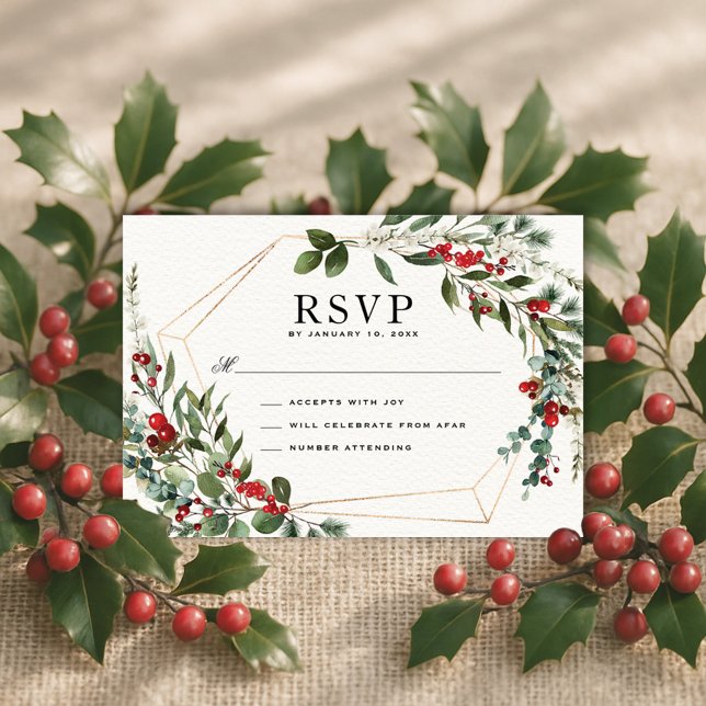 Winter Red Berries Weihnachtsgrün Hochzeit RSVP Karte (Von Creator hochgeladen)