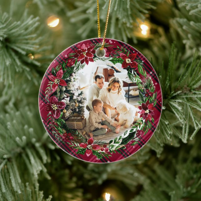 Winter Red Floral Wreath Flannel Family Foto Keramik Ornament (Baum)