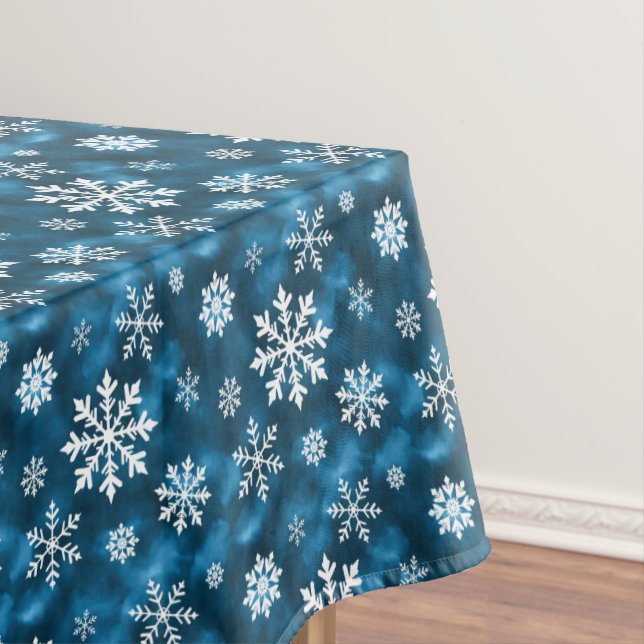 Winter Snowflakes Pattern On Cool Abstract Blue Tischdecke (Beispiel)