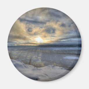 Winter Solstice Turnonce Arm Magnet