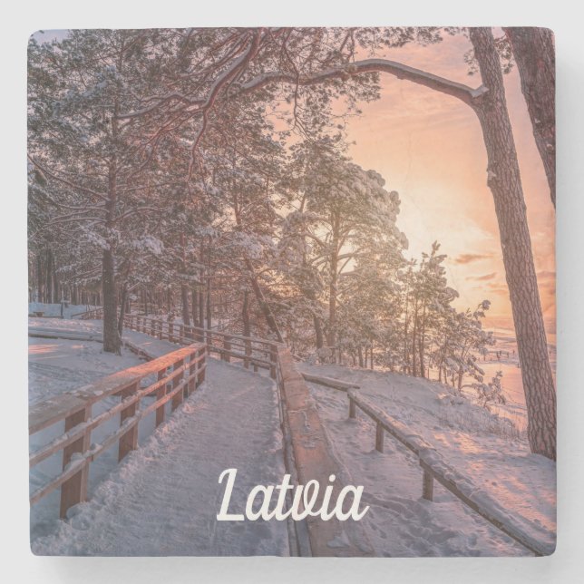 Winter Sonnenuntergang in Kiefernwald in der Nähe  Steinuntersetzer (Vorderseite)