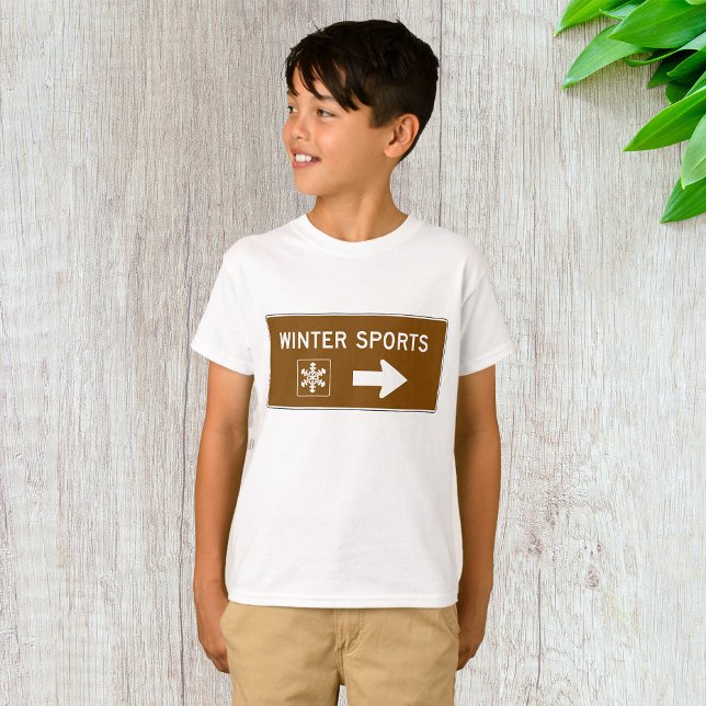 Winter Sports Road Signer T - Shirt (Von Creator hochgeladen)