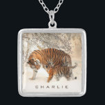 Winter Tigers individuelle Name Versilberte Kette<br><div class="desc">Sehen Sie in meinem Laden nach mehr Tigerartikeln.</div>