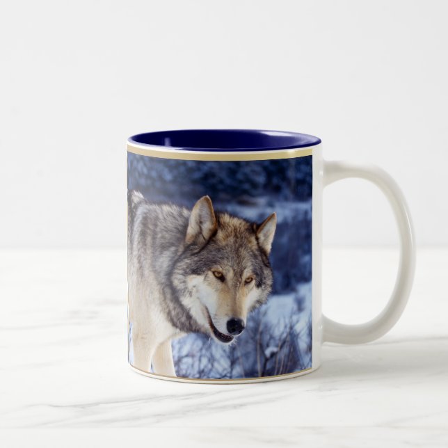 Winter Wolf 2 Zweifarbige Tasse (Rechts)