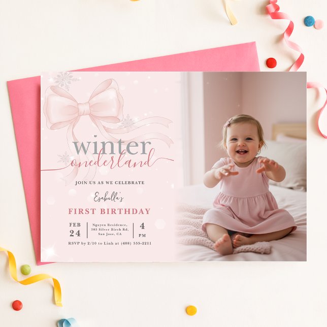Winter Wonderland Pink Bow Photo First Birthday Einladung (Von Creator hochgeladen)