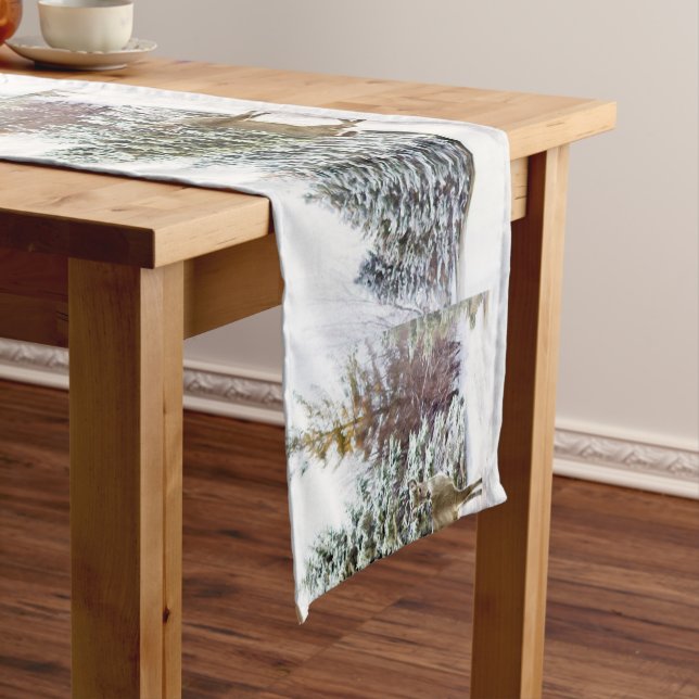 Winter Wonderland White Christmas Table Runner Kurzer Tischläufer (Beispiel)