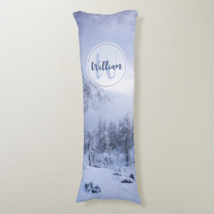 Winter Wunderland Nebel Fichtenwald Schneemonogram Seitenschläferkissen