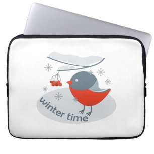 Winterbullfinkenvogel und Rowan Beeren Laptopschutzhülle