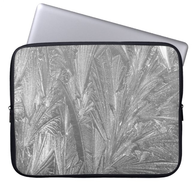 Winterfrost in Schwarz und Weiß, 15" Laptop-Sieb Laptopschutzhülle (Vorderseite)