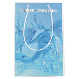 Wintergrüße. Eisdrache mit Geweih Mittlere Geschenktüte