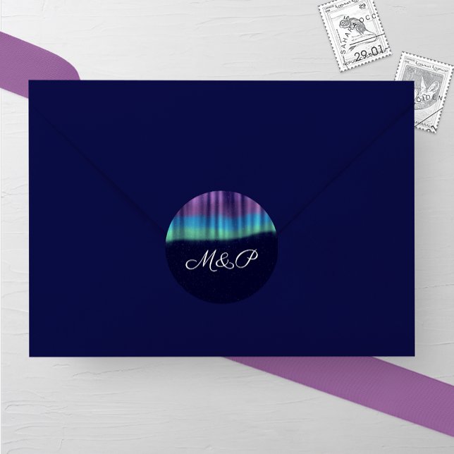 Winterhochzeit am Nordlicht Runder Aufkleber (Von Creator hochgeladen)