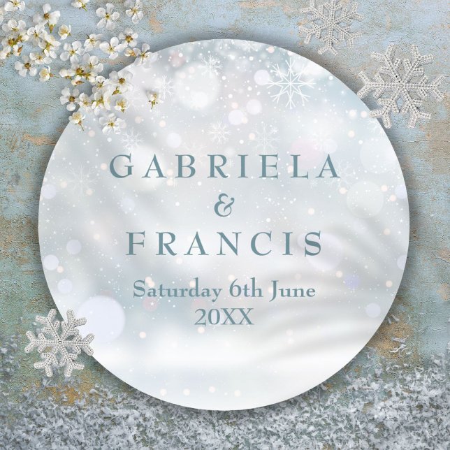 Winterhochzeit Elegante Runder Aufkleber (Winter Wedding Elegant First Snowflakes Classic Round Sticker)