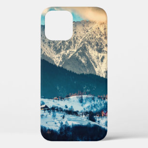 Winterlandschaft in den Karpaten. Bran, Rumänien Case-Mate iPhone Hülle