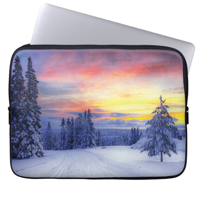 Winterlandschaft Laptopschutzhülle (Vorderseite)