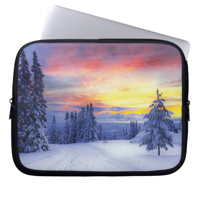 Winterlandschaft Laptopschutzhülle (Vorderseite)