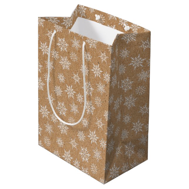 Winterschneeflocken Kraft Druckurlaub Mittlere Geschenktüte (Rückseite Schrägansicht)