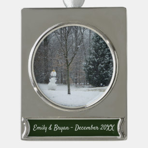 Winterschneeszene der Nachbarin Banner-Ornament Silber