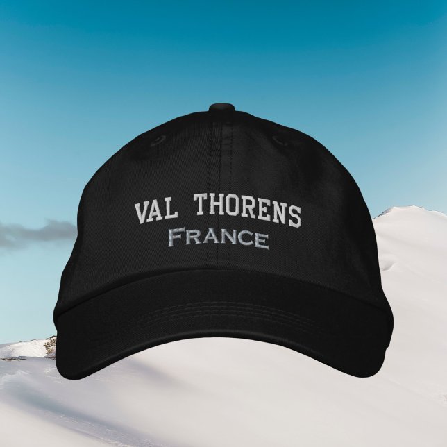 Wintersportausrüstung Val Thorens Frankreich Bestickte Baseballkappe (Von Creator hochgeladen)