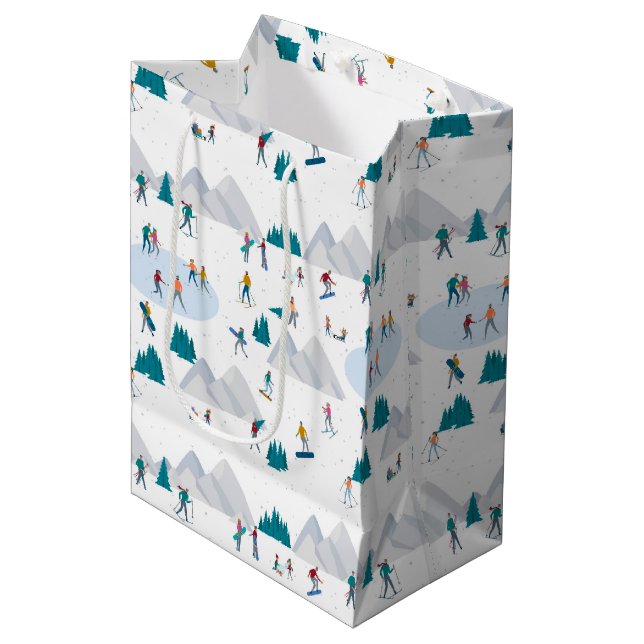 Wintersporturlaub Fun Muster Mittlere Geschenktüte (Vorderseite Schrägansicht)