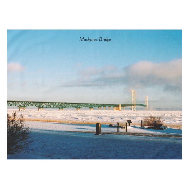 Wintertischtuch der Mackinac Bridge Tischdecke (Vorderseite (Horizontal))