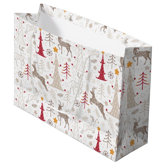 Winterweiß, Weihnachtsbaum und Hirsch Große Geschenktüte (Vorderseite Schrägansicht)