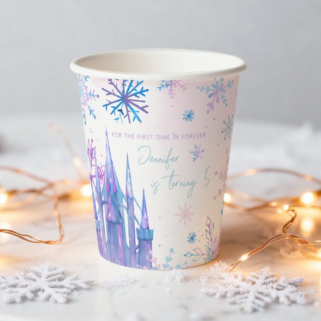 Winterwonderland Schneeflocken Girl Snow Geburtsta Pappbecher (Von Creator hochgeladen)