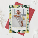 Winterzitrus und Grün Muster Foto Weihnachten<br><div class="desc">Frohe Weihnachten! Geben Sie Ihrer Familie und Ihren Freunden herzliche Feiertage mit dieser anpassbaren Weihnachtskarte aus Gold. Es zeigt botanisches botanisches Muster der roten Winterbeere heilig. Personalisieren Sie diese Aquarell-Urlaubskarte,  indem Sie Ihre eigenen Daten hinzufügen. Diese rote botanische Weihnachtskarte ist in verschiedenen Kartenbeständen erhältlich.</div>