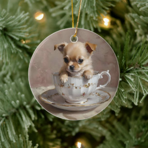 Winzige Freude: Chihuahua-Welpe in einer Teetasse Keramik Ornament