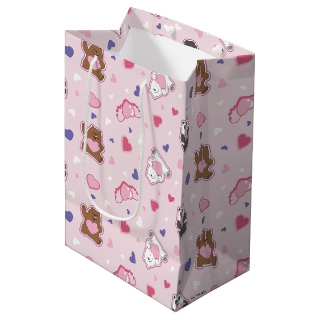 Wir Bare Bears - Valentinisches Herzmuster Mittlere Geschenktüte (Vorderseite Schrägansicht)
