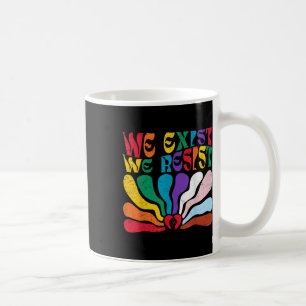 Wir bestehen, wir widerstehen dem Flaggenpreis der Kaffeetasse