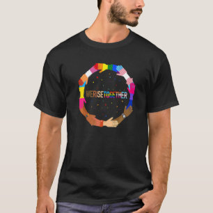 Wir bringen gemeinsam LGBT-Q-Stolz auf soziale Ger T-Shirt